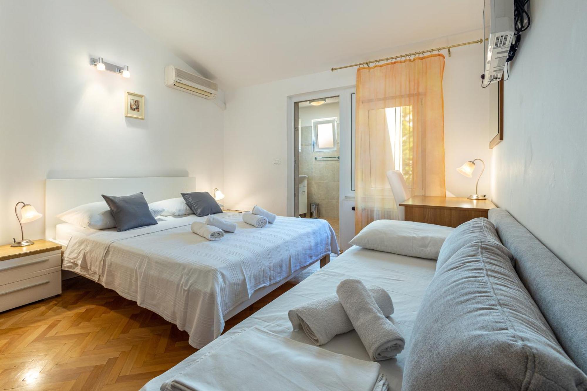 Apartments By The Sea Duce, Omis - 946 Экстерьер фото