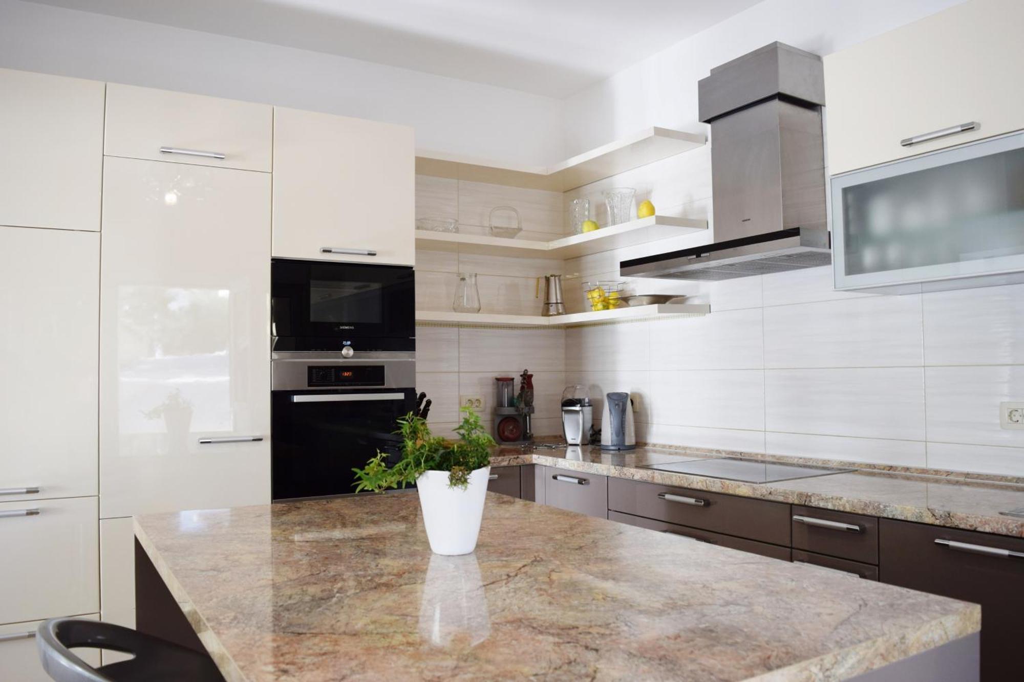 Apartments By The Sea Duce, Omis - 946 Номер фото
