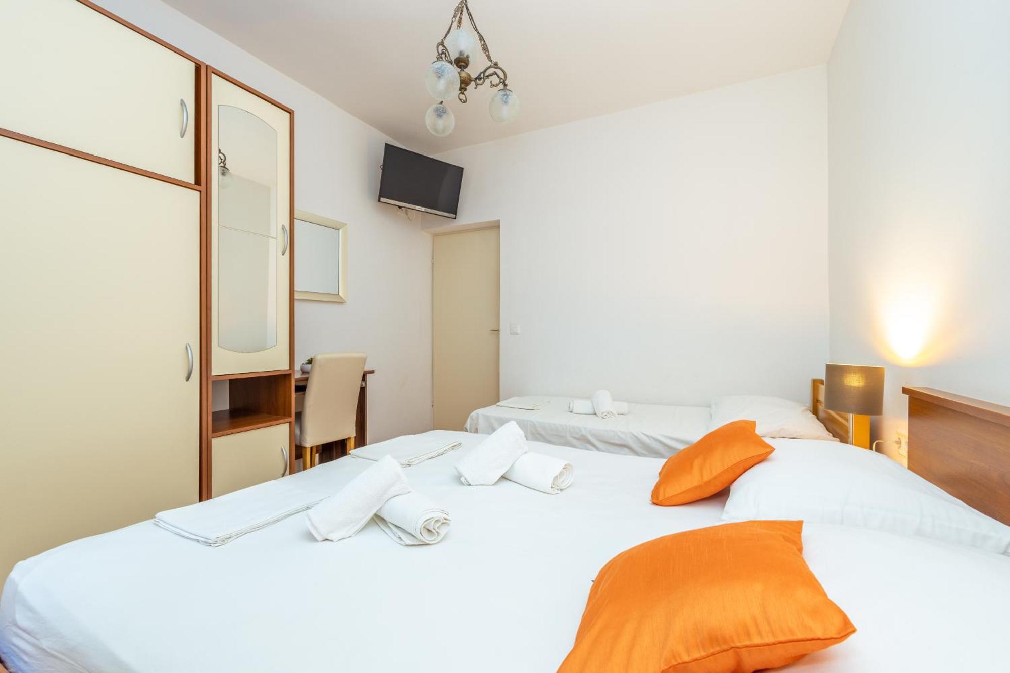 Apartments By The Sea Duce, Omis - 946 Номер фото